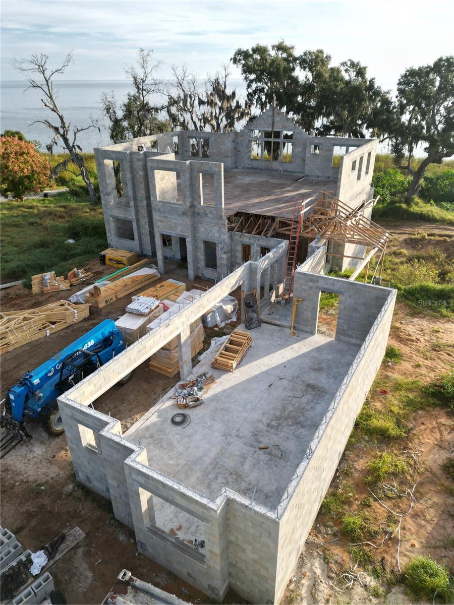 LAKESIDE LTS - Residential