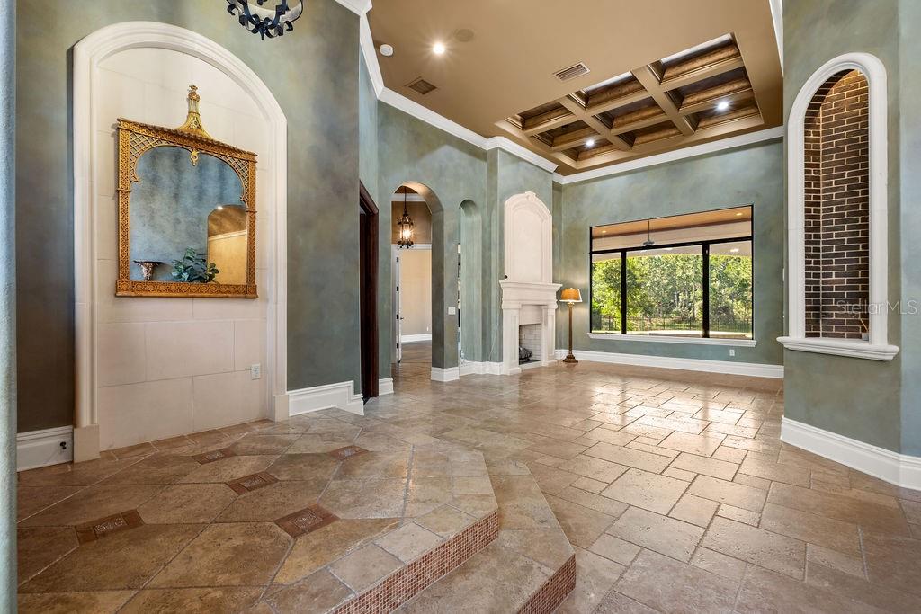 KEENES POINTE - Residential