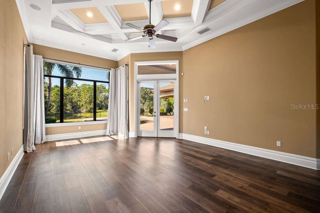 KEENES POINTE - Residential