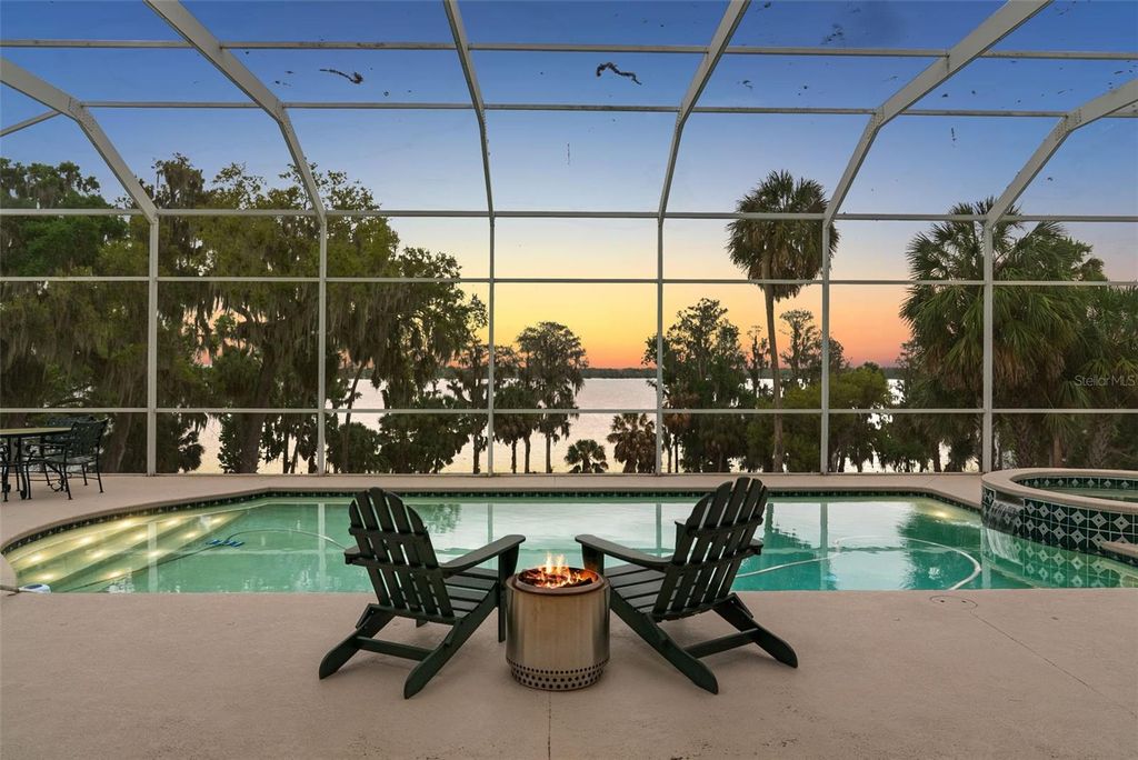 Photo of 10913 Brigann Yard Way, Thonotosassa, FL 33592 (MLS # TB8479239)