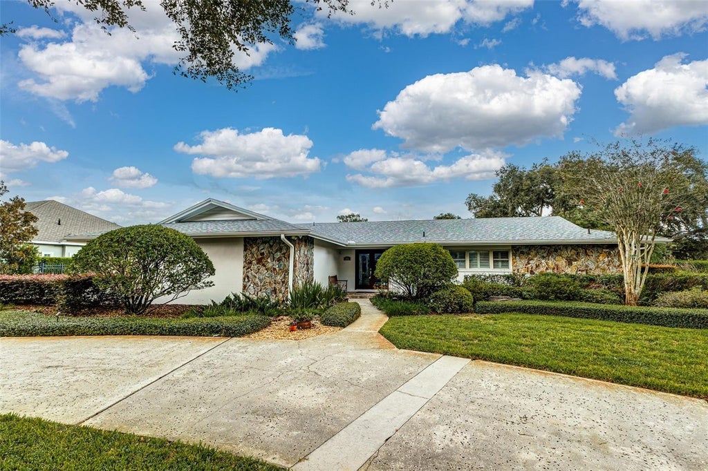 Photo of 451 Lone Palm Drive, Lakeland, FL 33815 (MLS # L4965133)