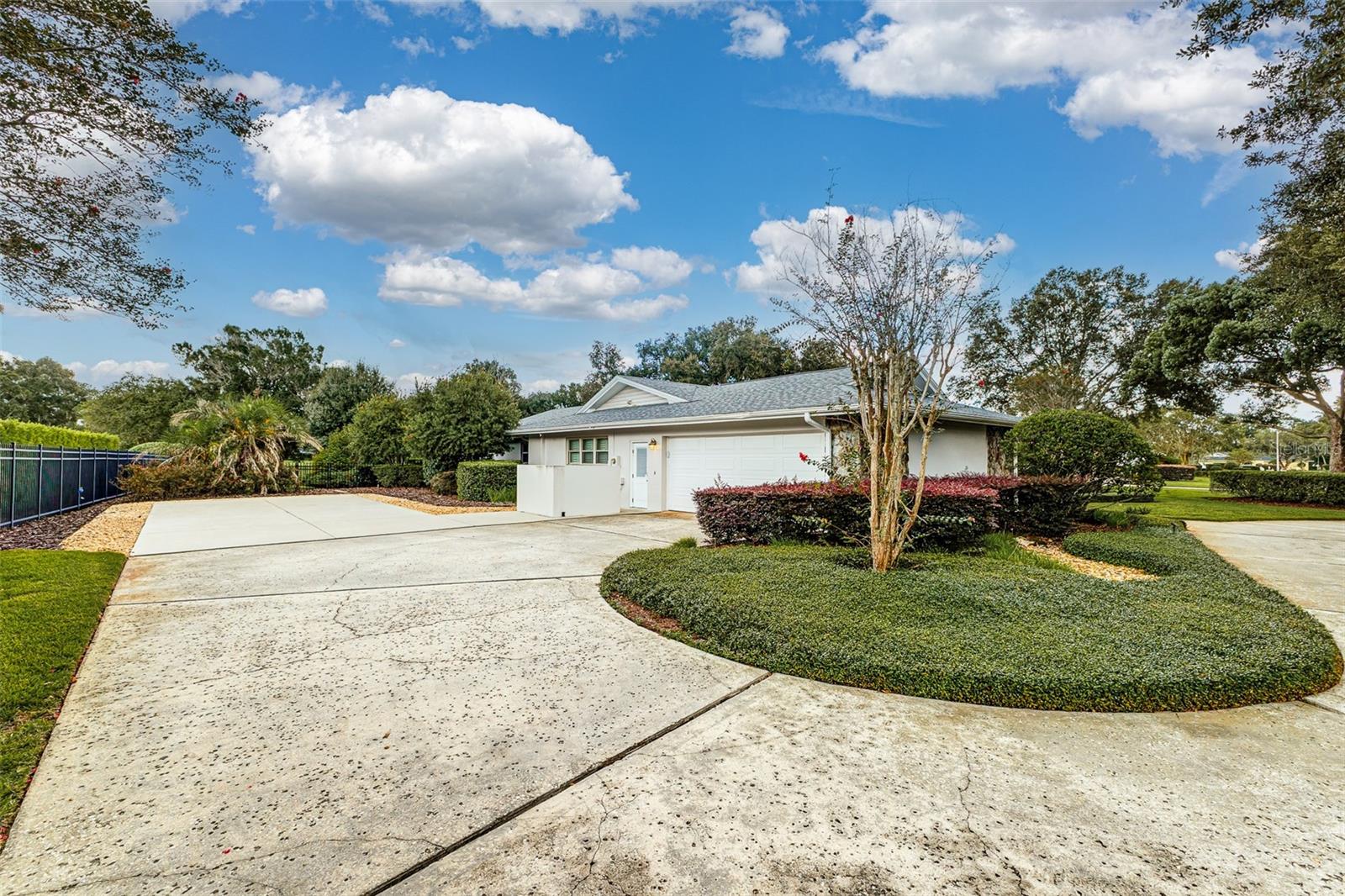 451 LONE PALM DRIVE