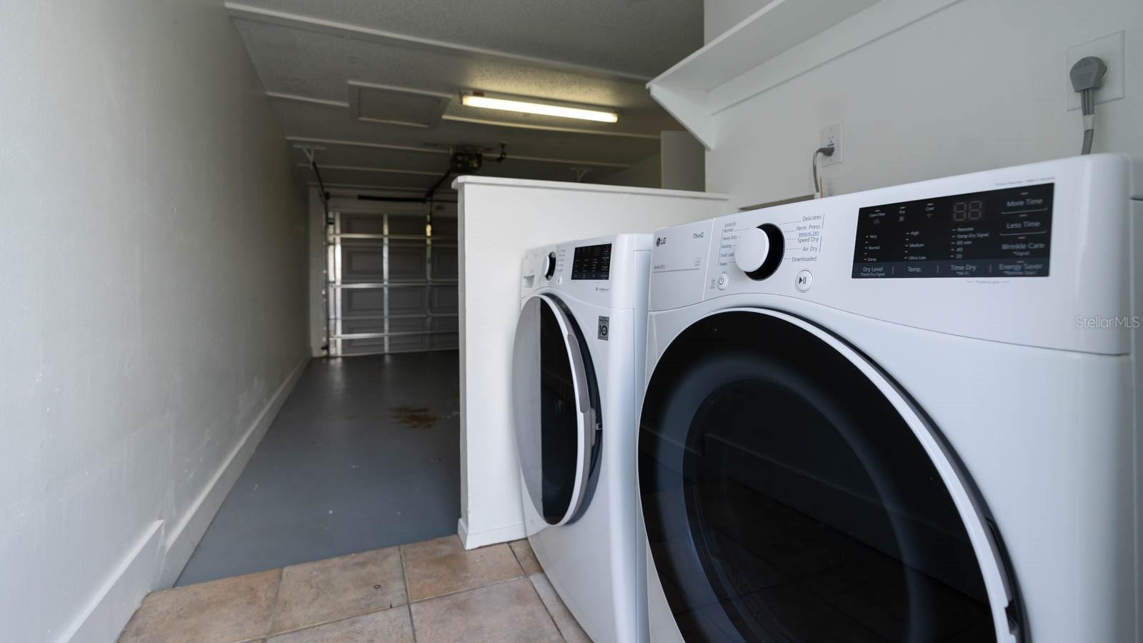 PHILLIPE GARDENS - Residential Income