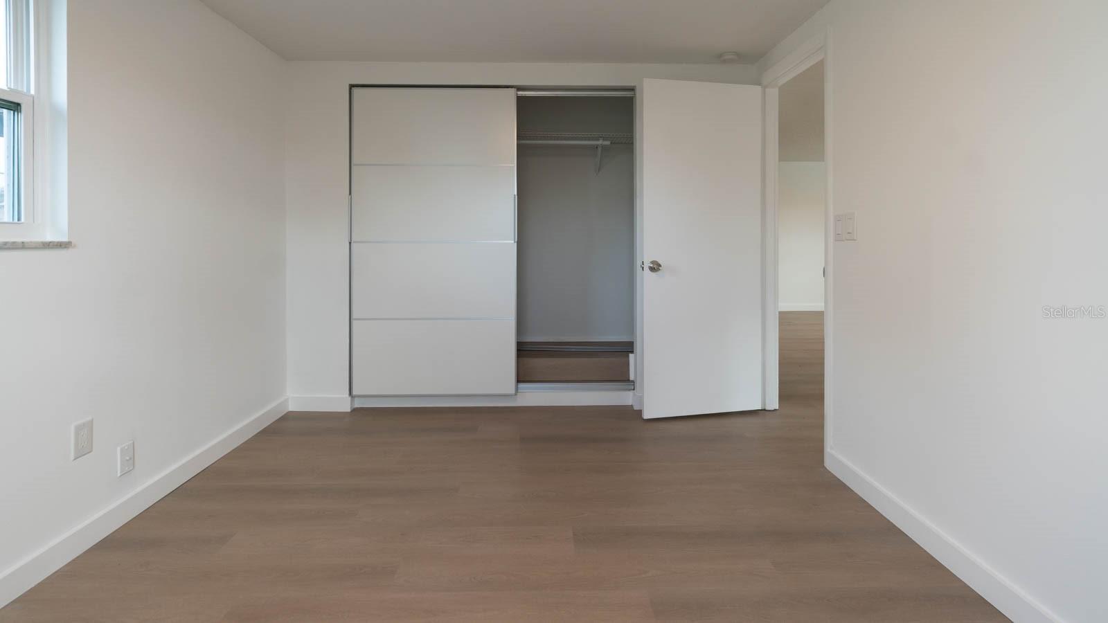 PHILLIPE GARDENS - Residential Income