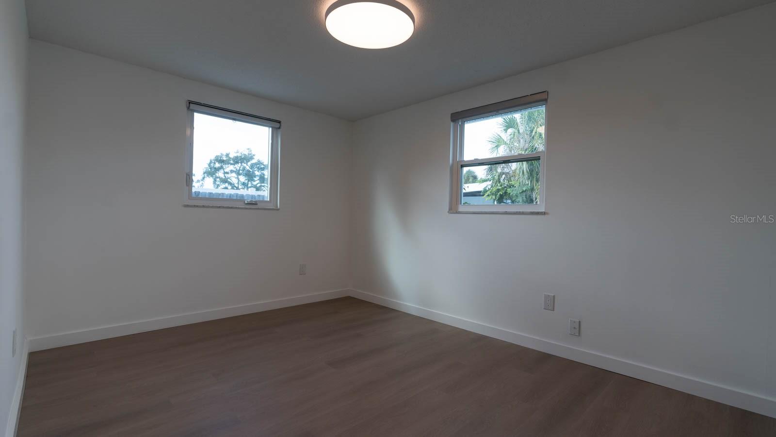 PHILLIPE GARDENS - Residential Income