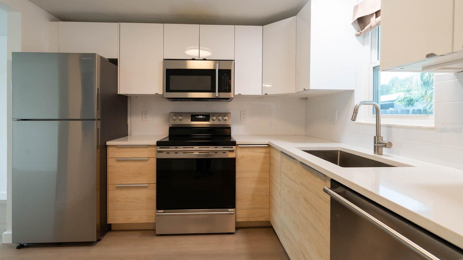 PHILLIPE GARDENS - Residential Income