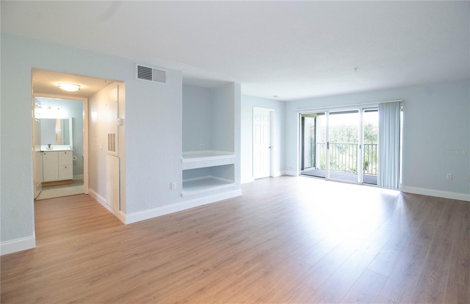 AUDUBON VILLAS AT HUNTERS CREEK CONDO - Residential