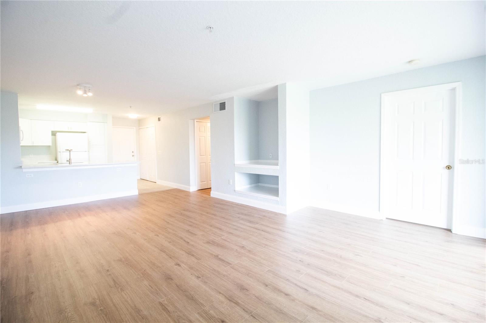 AUDUBON VILLAS AT HUNTERS CREEK CONDO - Residential