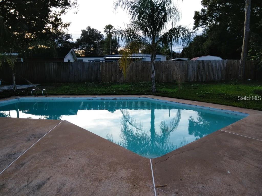 AZALEA PARK SEC 03 - Residential Lease