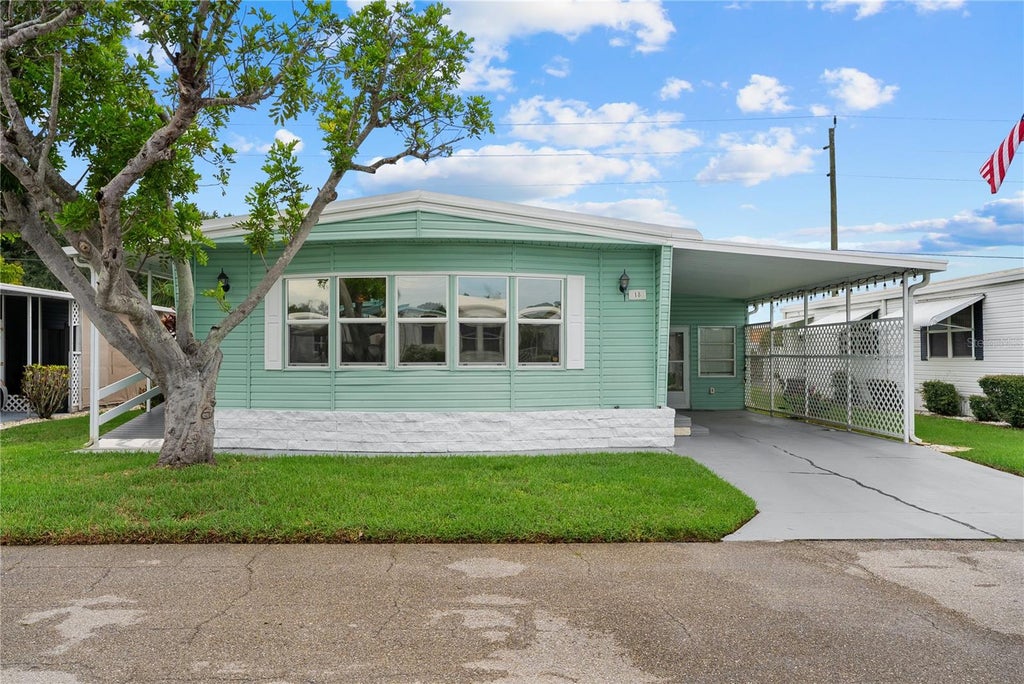 Photo of 808 53rd Avenue E #18, Bradenton, FL 34203 (MLS # A4701613)