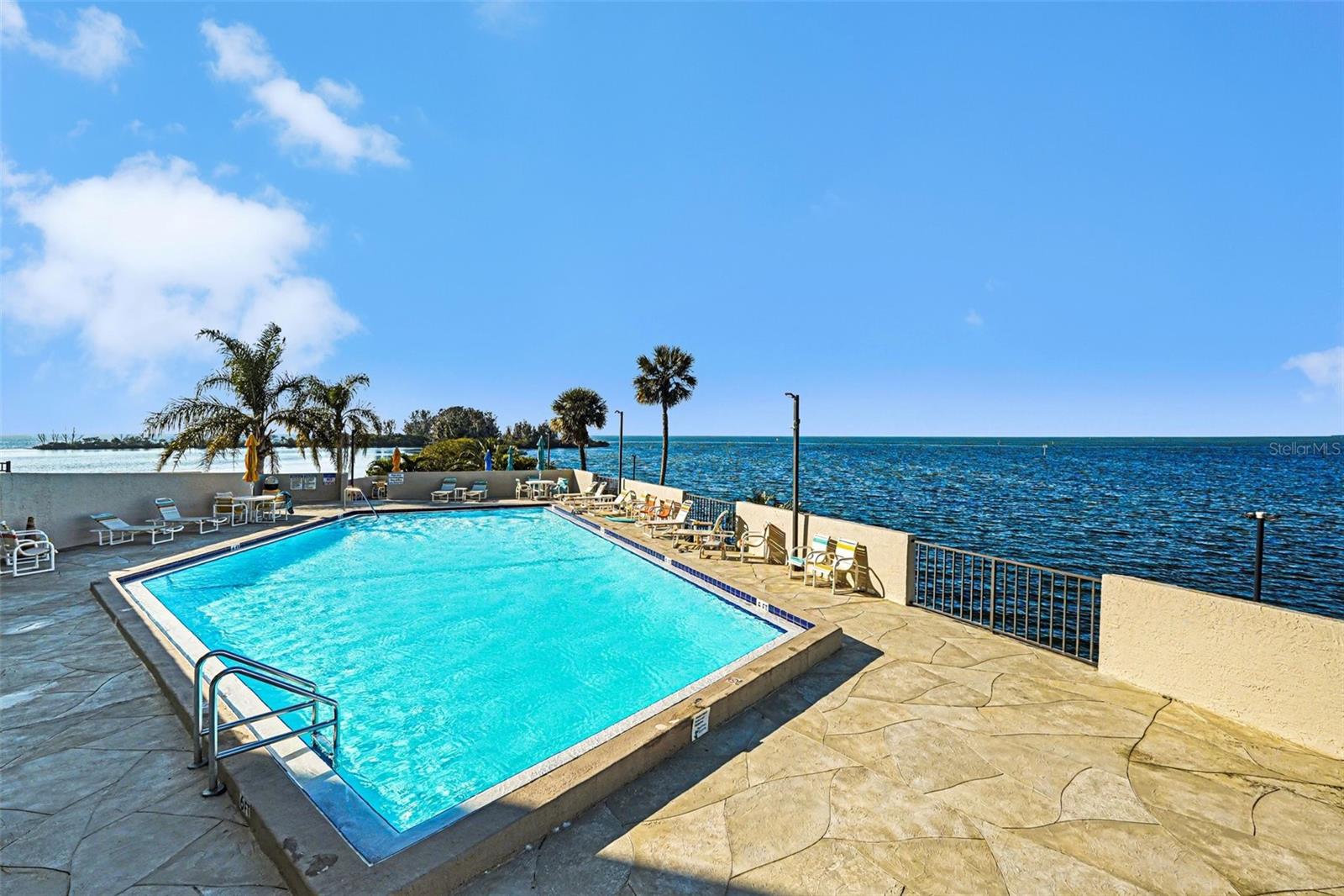 GULF ISLAND BEACH TENNIS - Residential