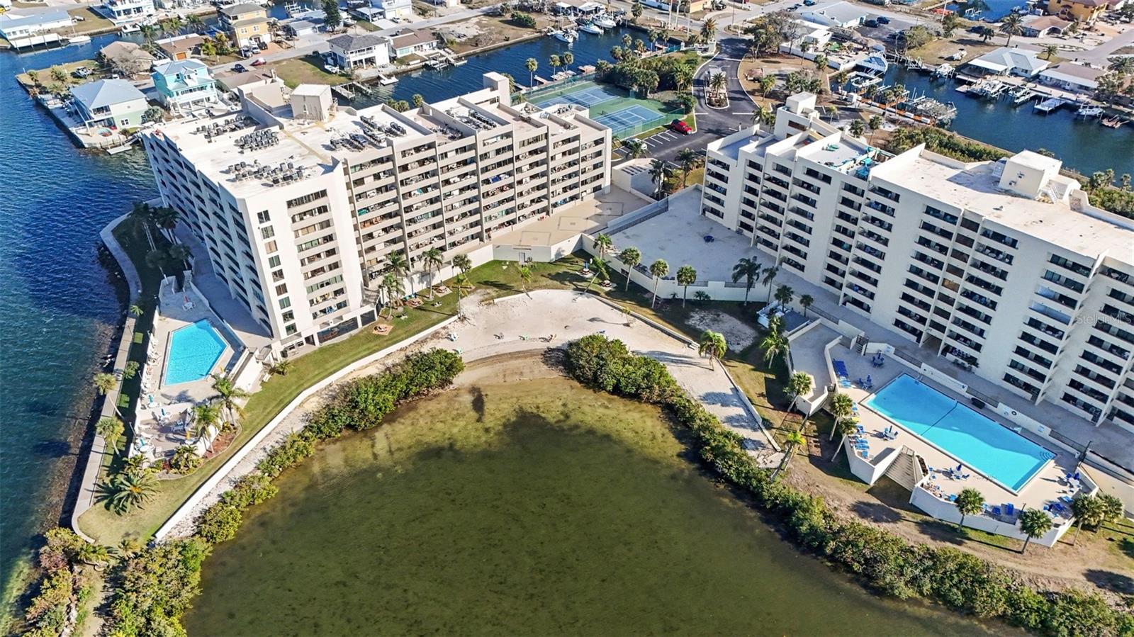 GULF ISLAND BEACH TENNIS - Residential