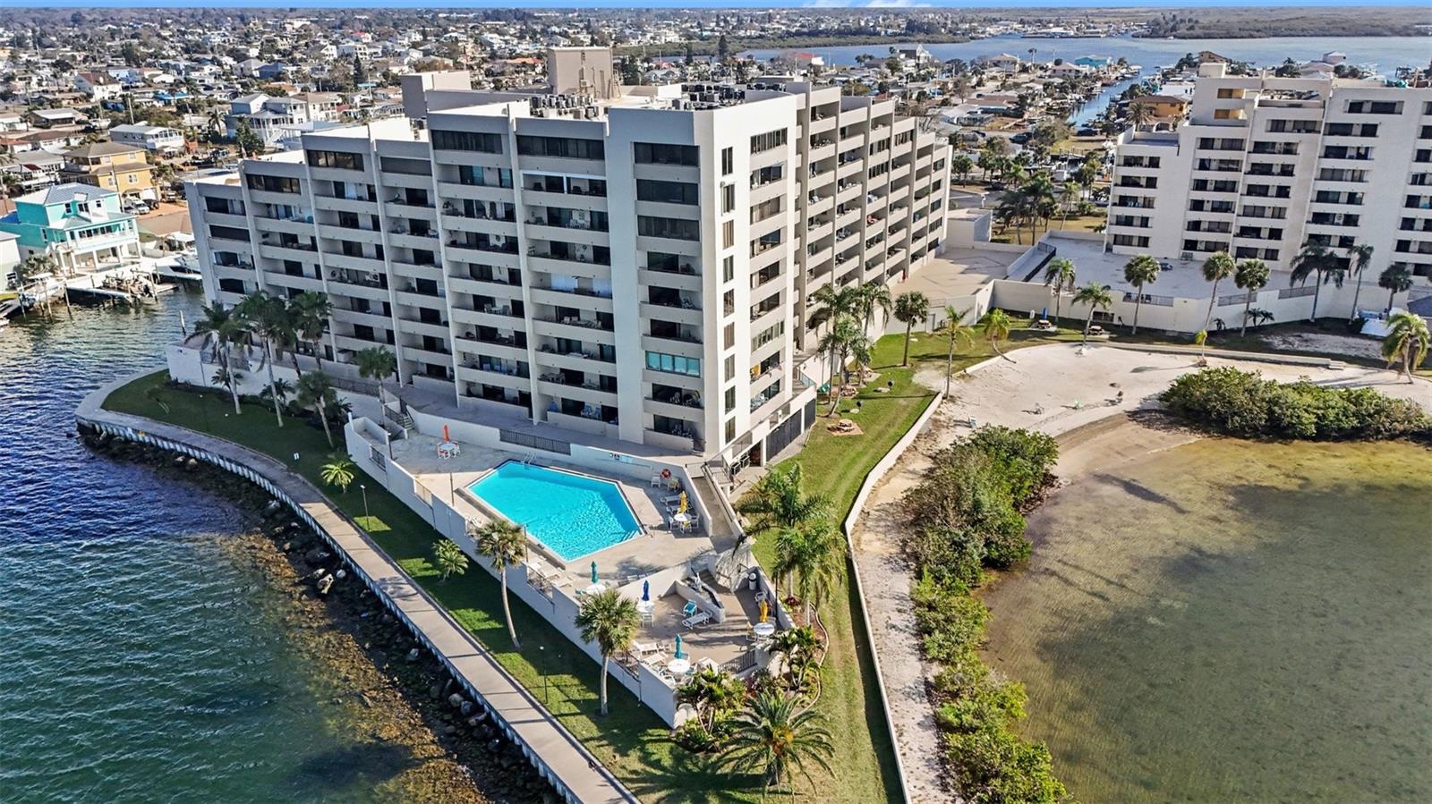 GULF ISLAND BEACH TENNIS - Residential