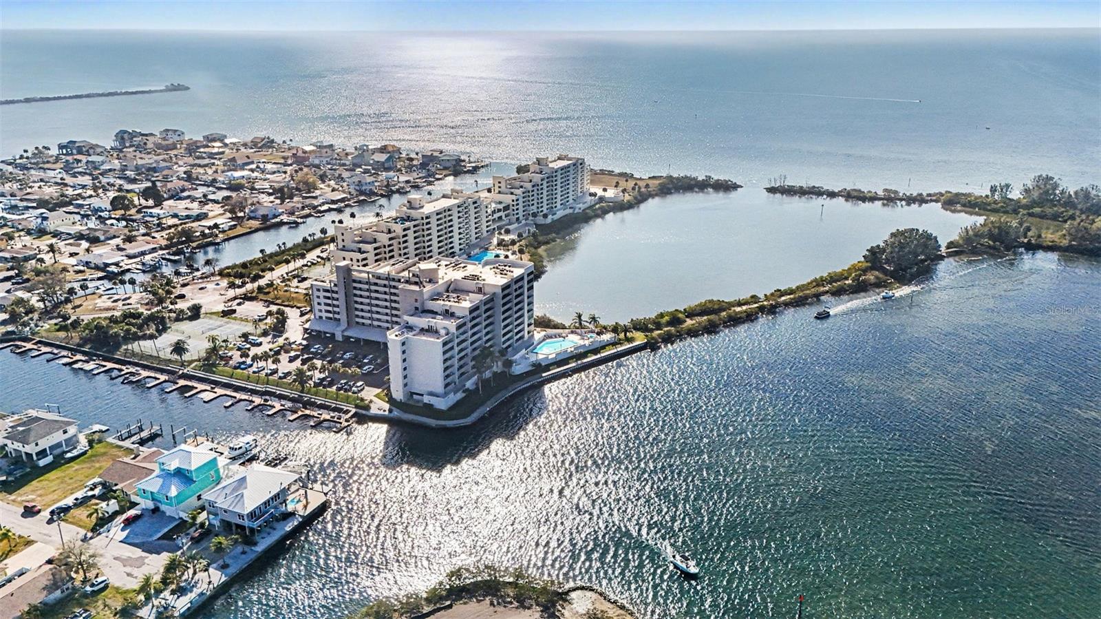 GULF ISLAND BEACH TENNIS - Residential