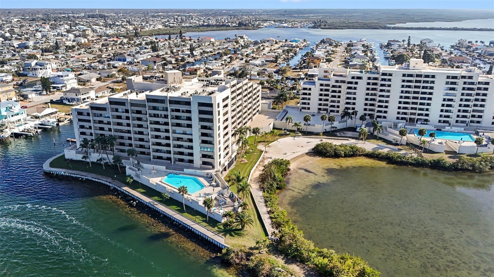 GULF ISLAND BEACH TENNIS - Residential