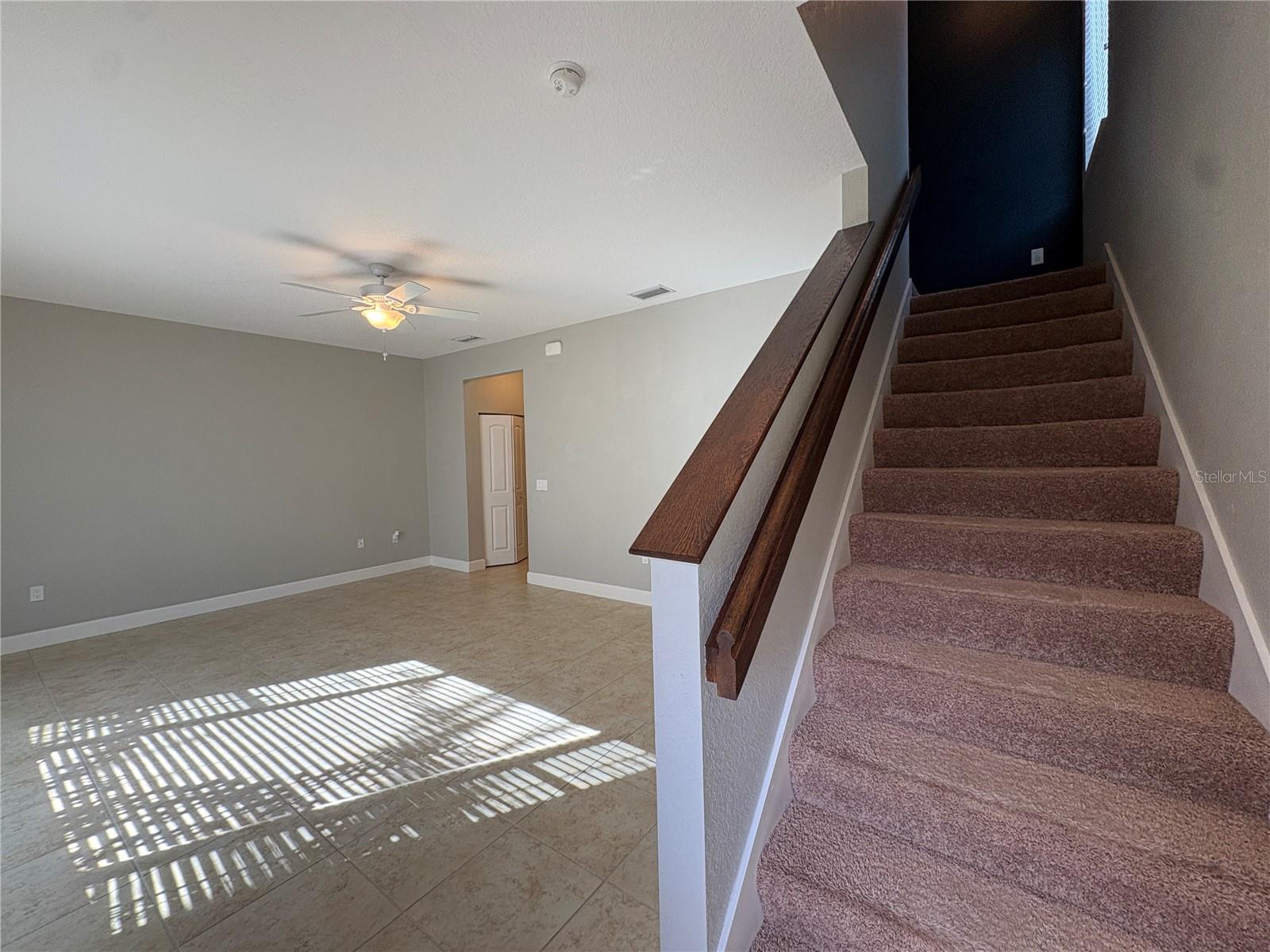 ALEXANDER WOODS TWNHMS - Residential Lease