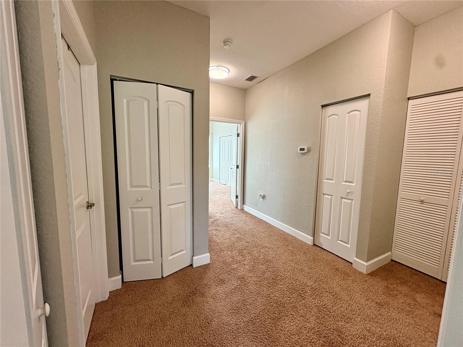 ALEXANDER WOODS TWNHMS - Residential Lease