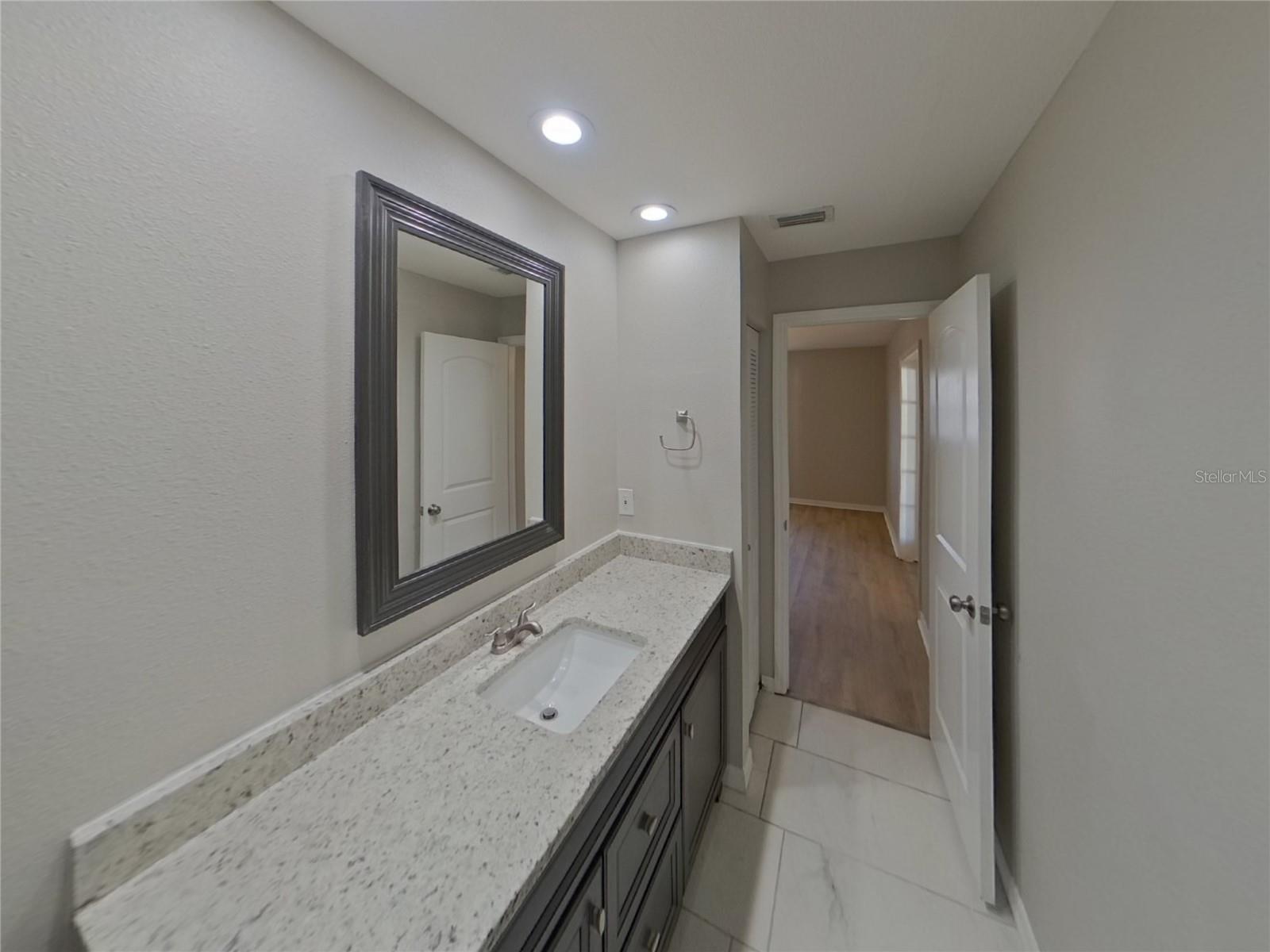 LOVESKY PARK - Residential Lease