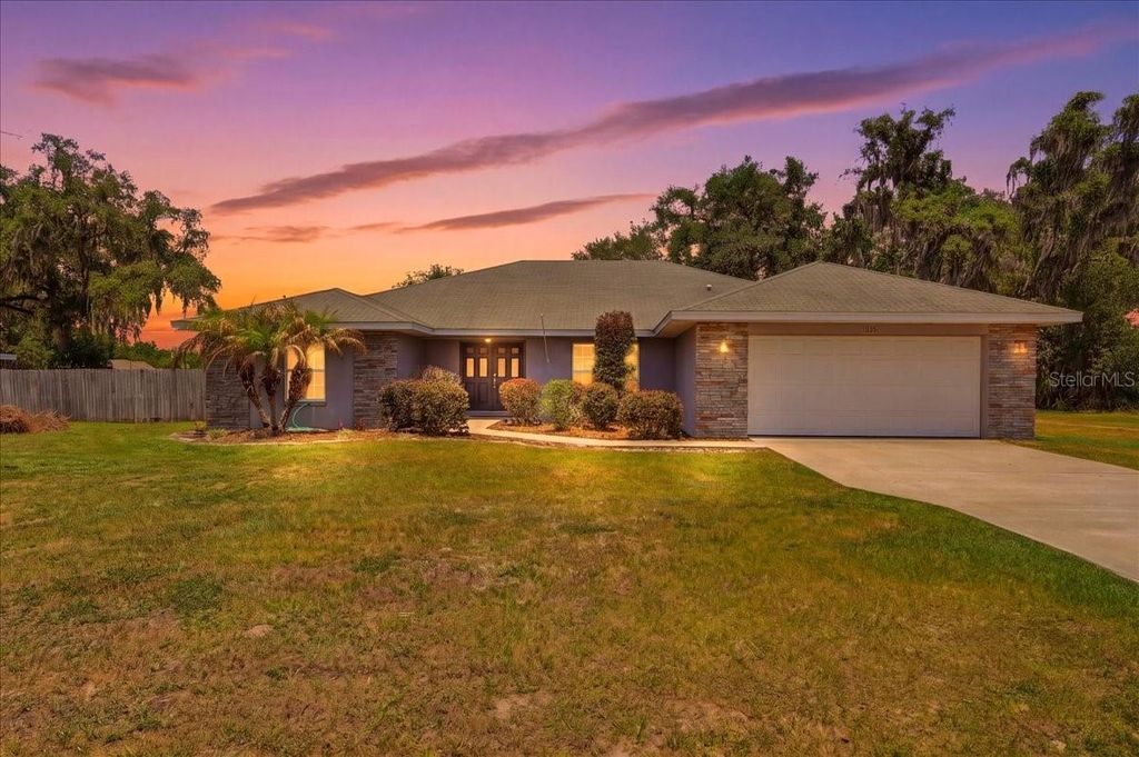 Photo of 1233 Parker Road, Lakeland, FL 33811 (MLS # L4962153)