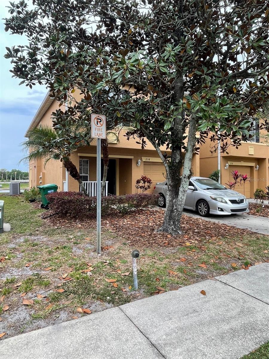 214 ARTISAN STREET J