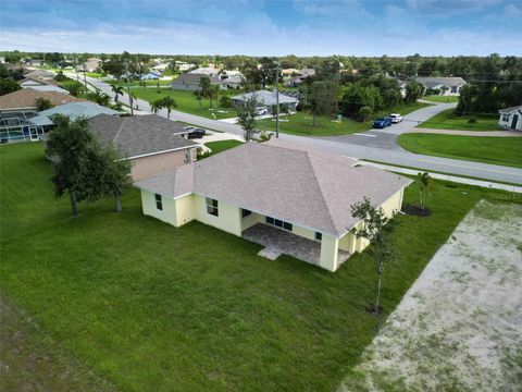 A home in PUNTA GORDA