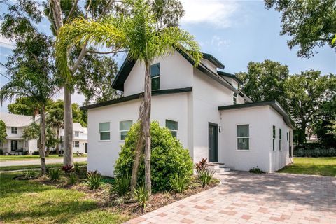 A home in EUSTIS