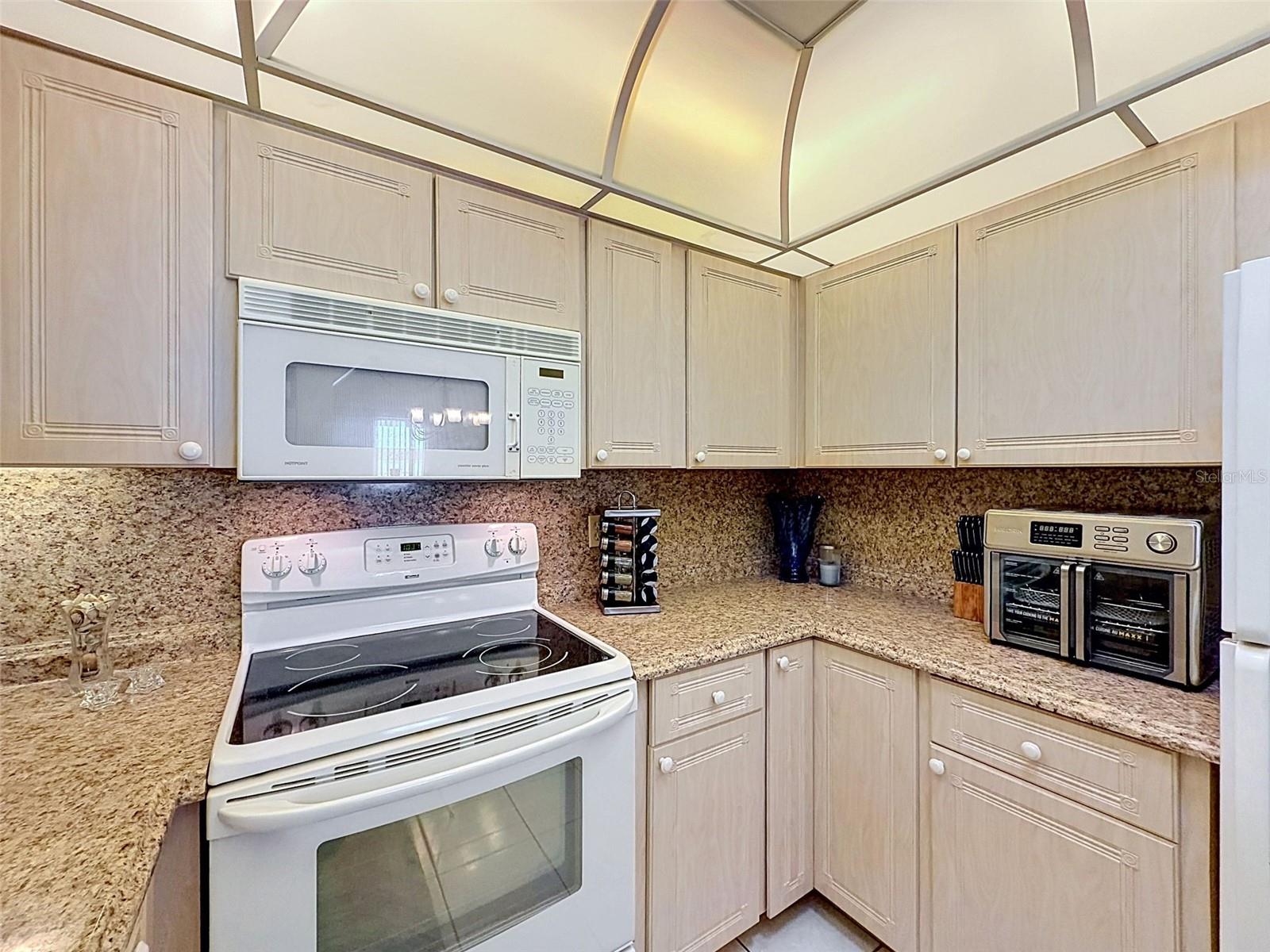 PARADISE POINTE WEST GR 05 - Residential