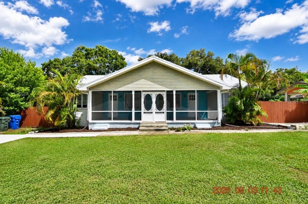 908 7TH AVE SW # 908, LARGO, FL 33770 - Image fa2381aaaf9bbcb06ef4e8f6e69a64a2/3530706001