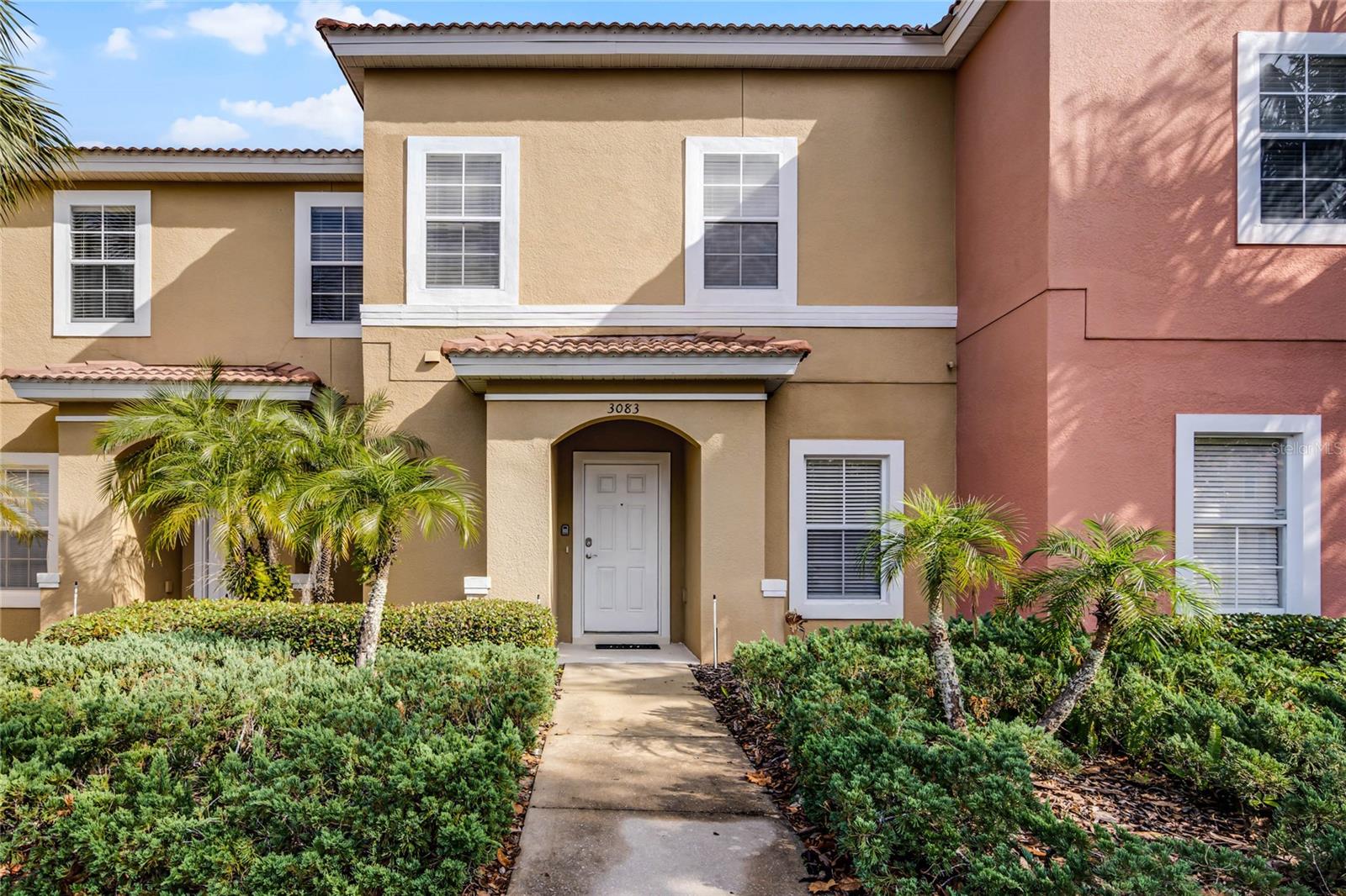 3083 YELLOW LANTANA LANE