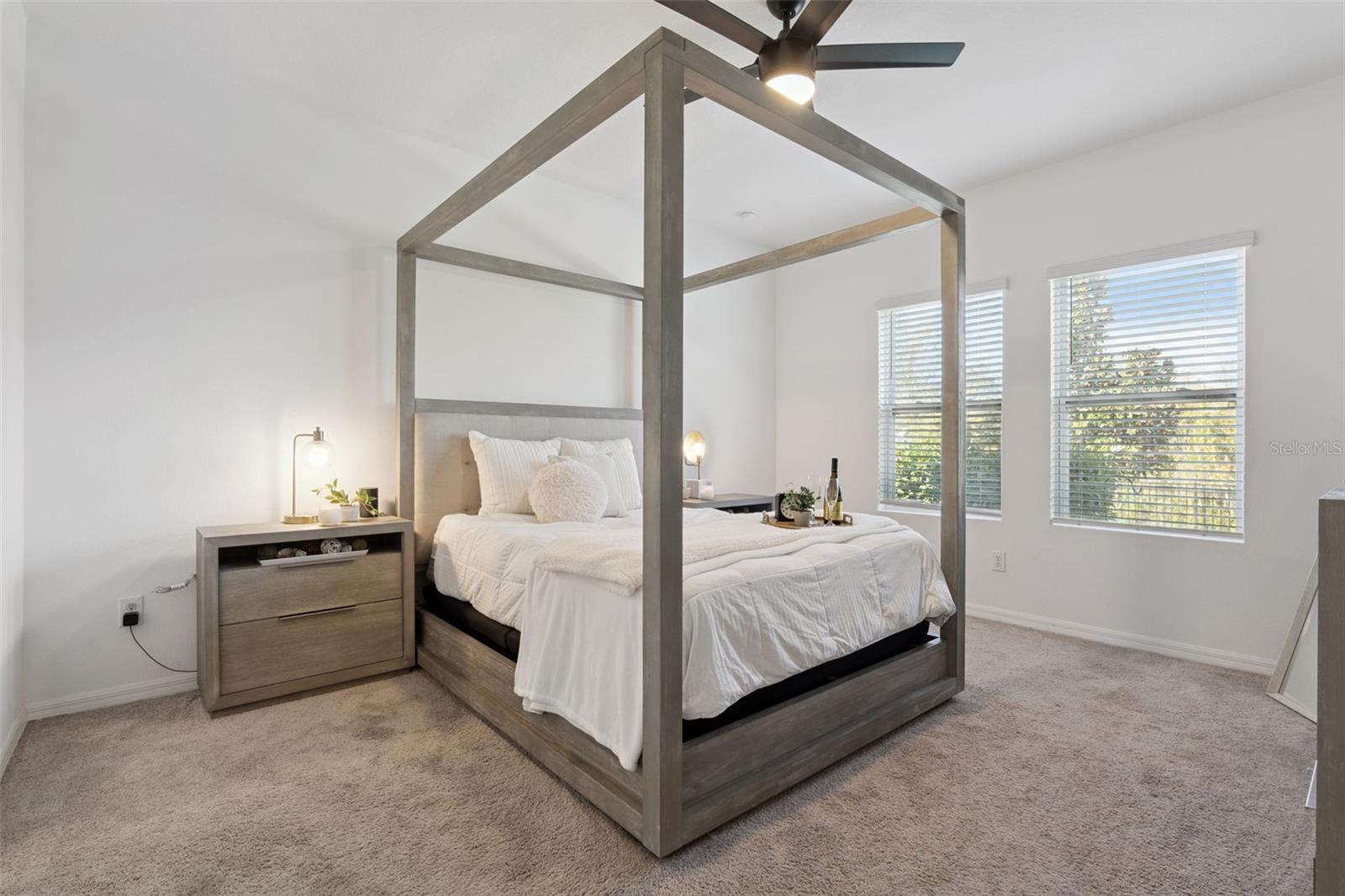 HAMPTON OAKS - Residential