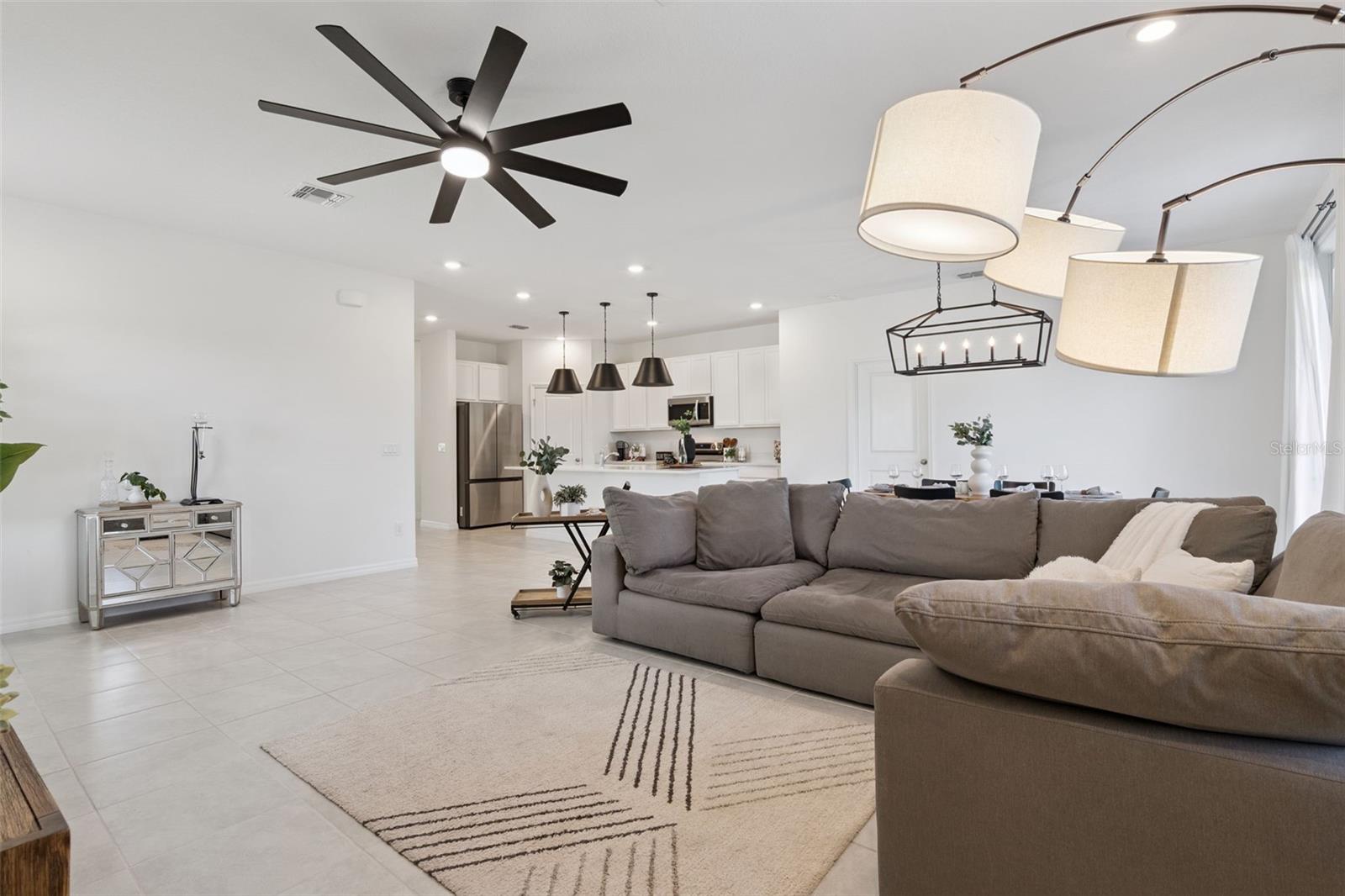 HAMPTON OAKS - Residential