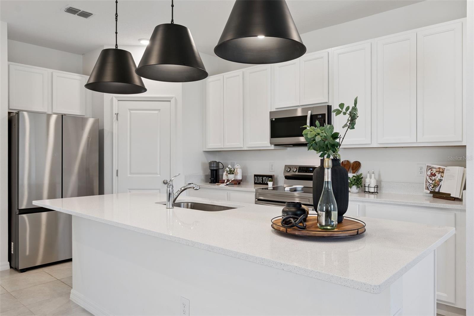 HAMPTON OAKS - Residential