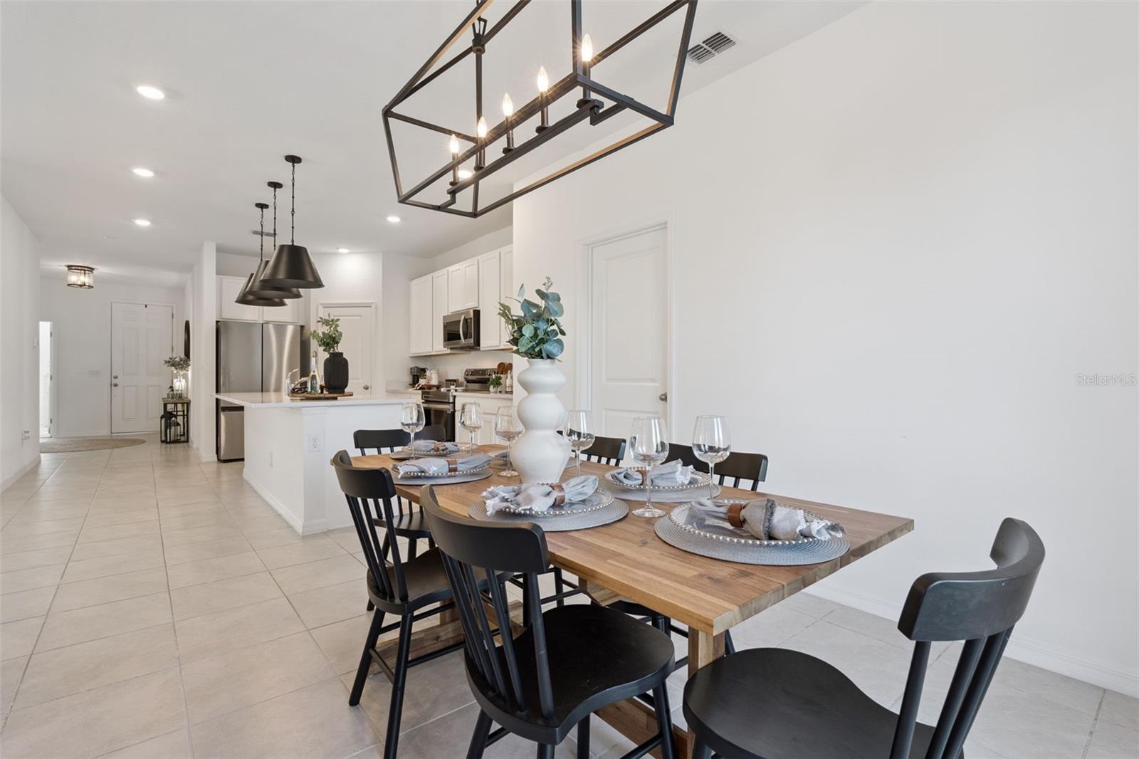 HAMPTON OAKS - Residential