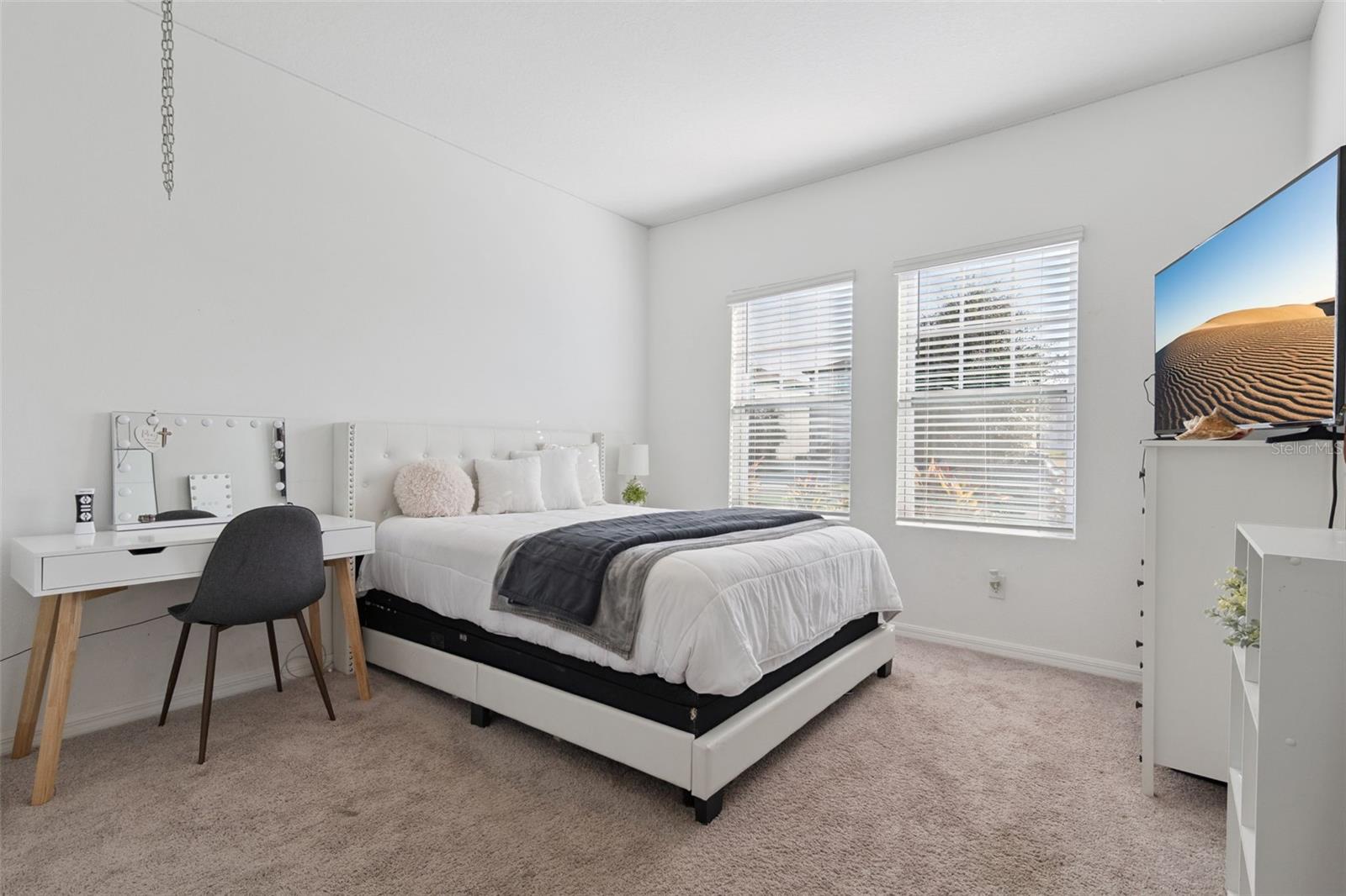 HAMPTON OAKS - Residential