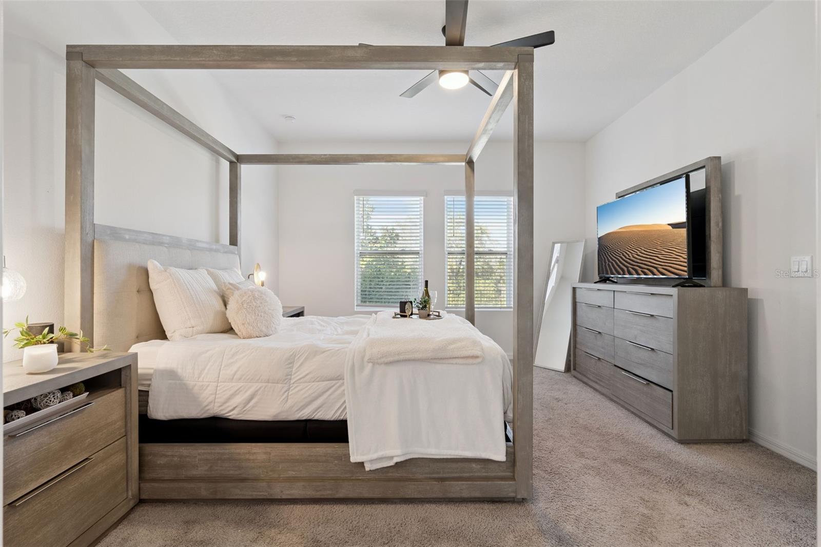 HAMPTON OAKS - Residential