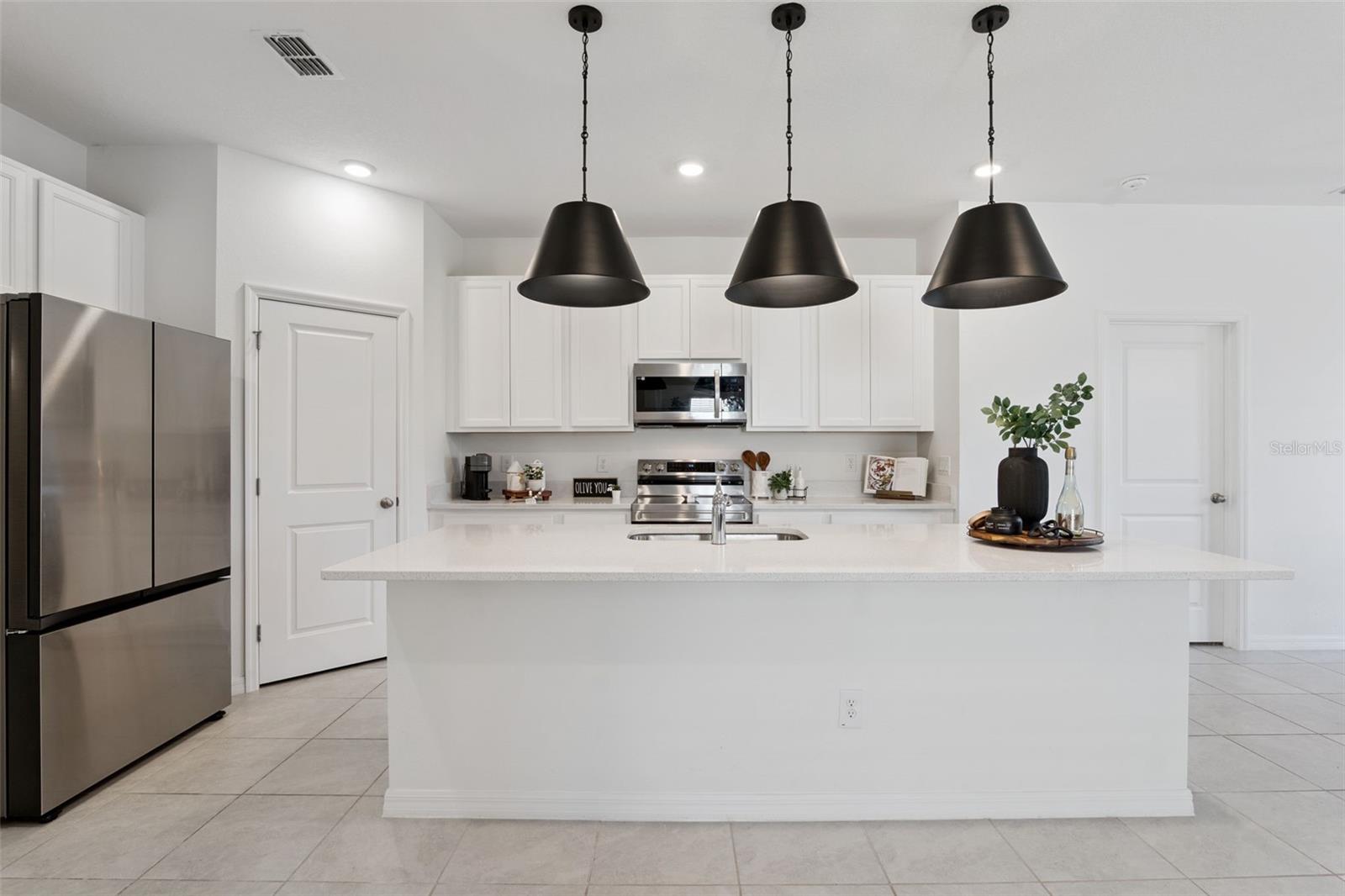 HAMPTON OAKS - Residential