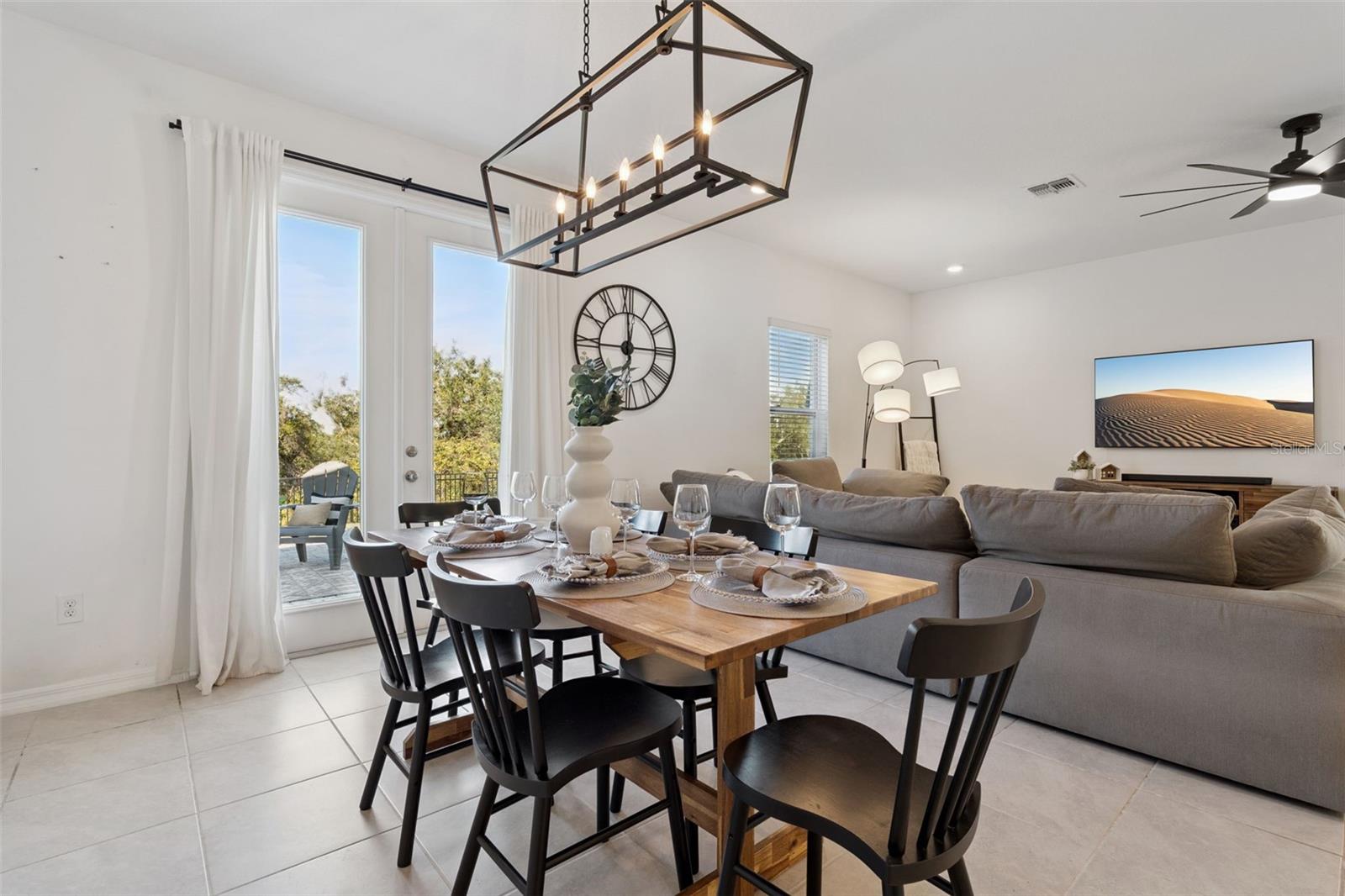 HAMPTON OAKS - Residential