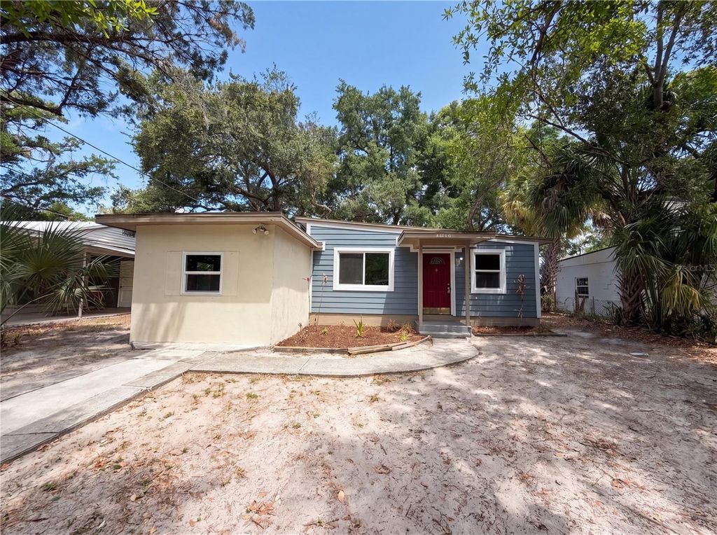 Photo of 4010 E Paris Street, Tampa, FL 33610 (MLS # O6403687)