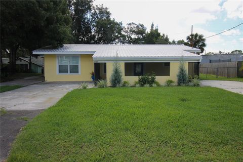 Photo of 4509 26th Avenue S, Tampa, FL 33619 (MLS # TB8432833) Photo of 4509 26th Avenue S, Tampa, FL 33619 (MLS # TB8432833)