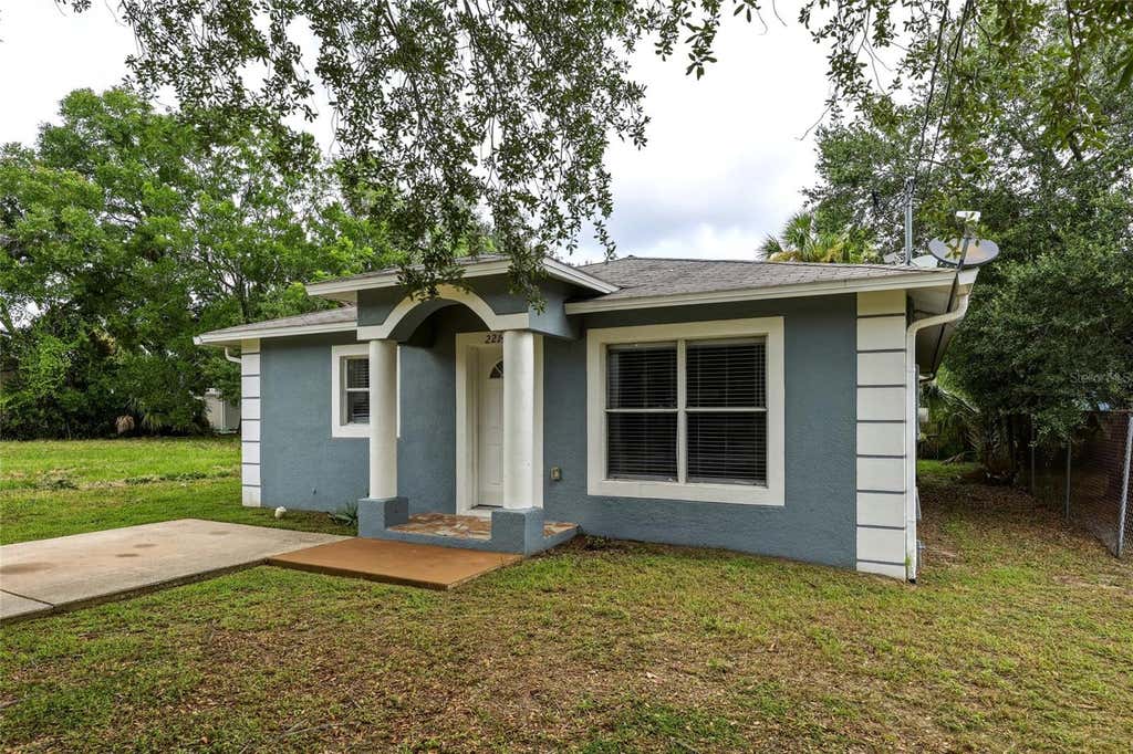 Photo of 2214 E 19th Avenue, Tampa, FL 33605 (MLS # TB8536029)