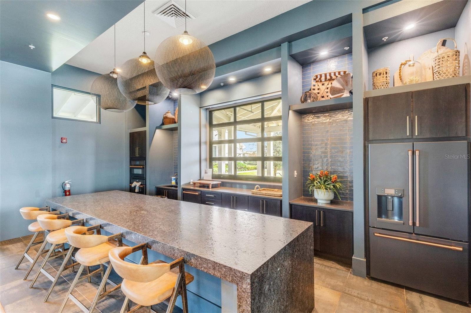 LAKEHOUSE COVE/WATERSIDE PH 1 - Residential