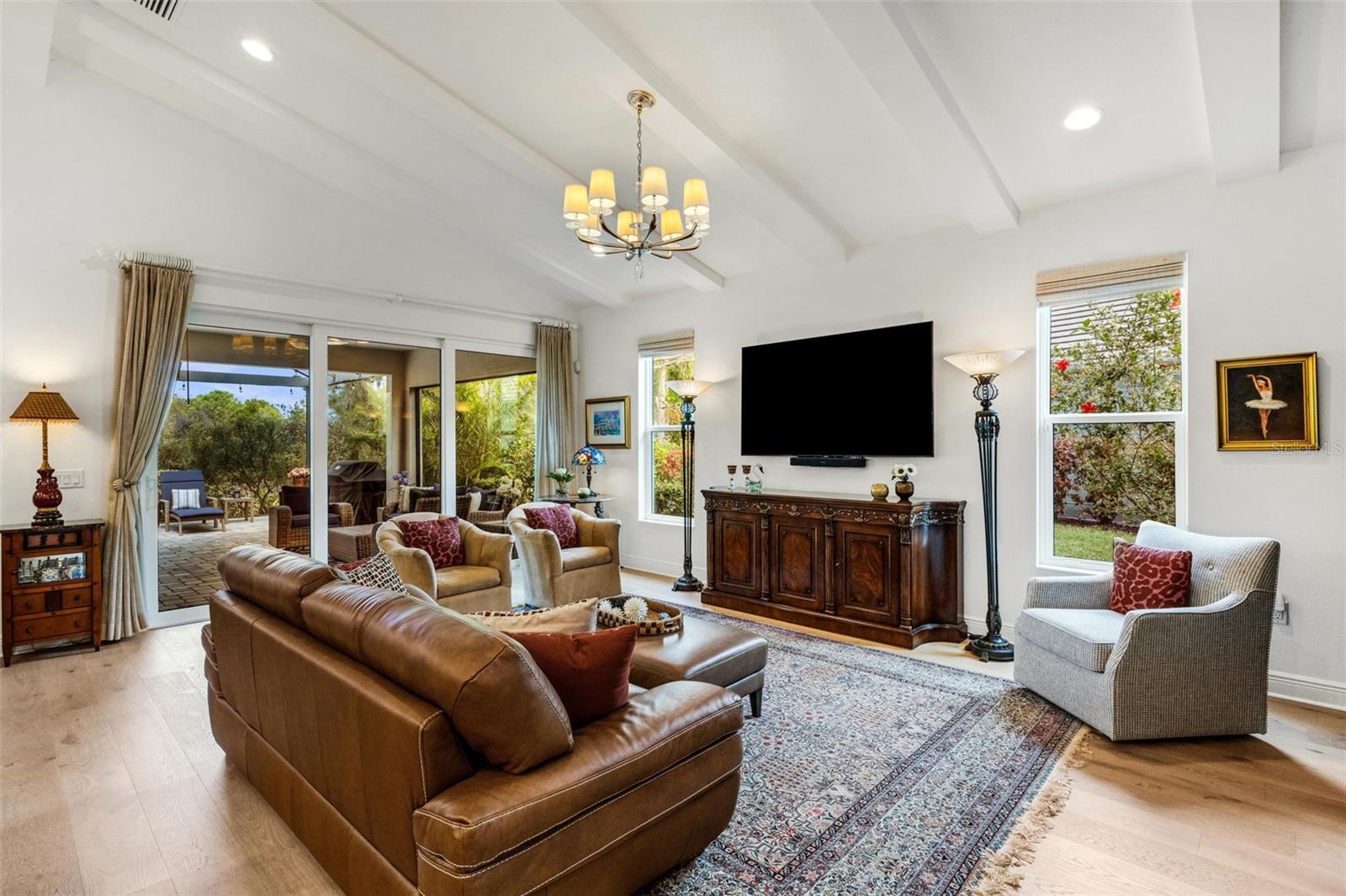 LAKEHOUSE COVE/WATERSIDE PH 1 - Residential