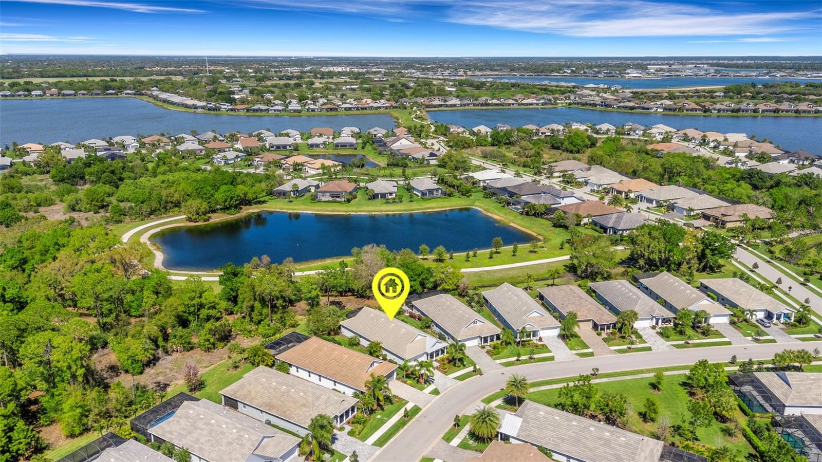 LAKEHOUSE COVE/WATERSIDE PH 1 - Residential