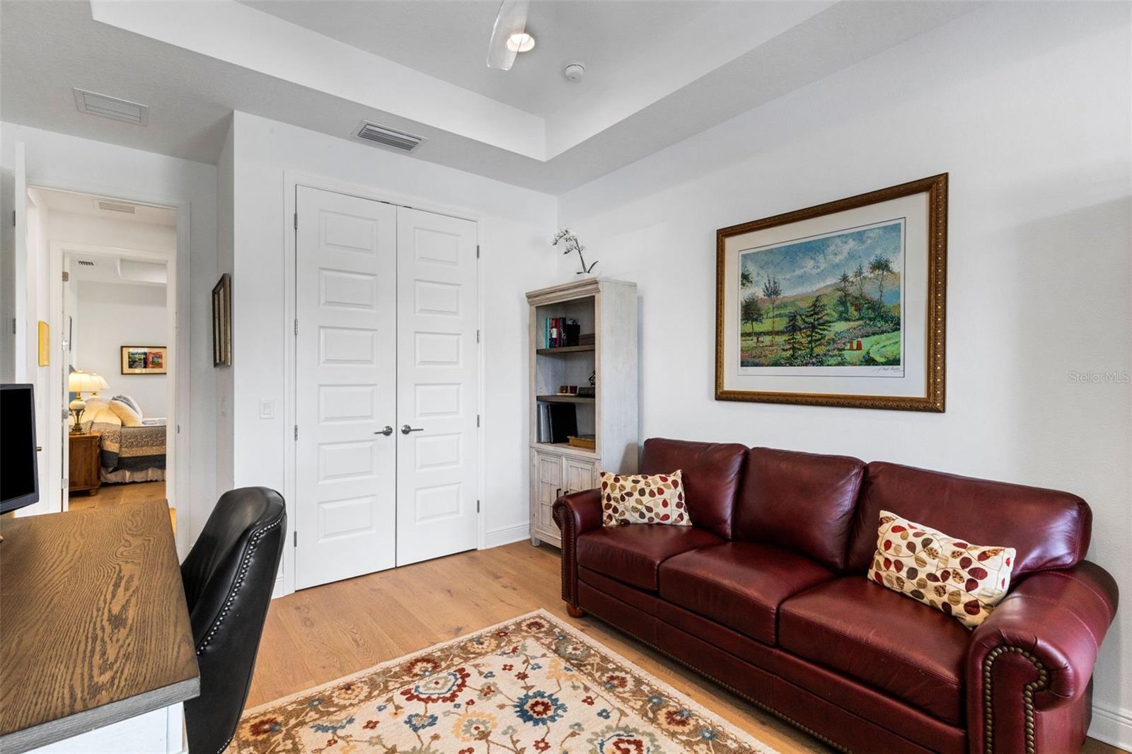 LAKEHOUSE COVE/WATERSIDE PH 1 - Residential