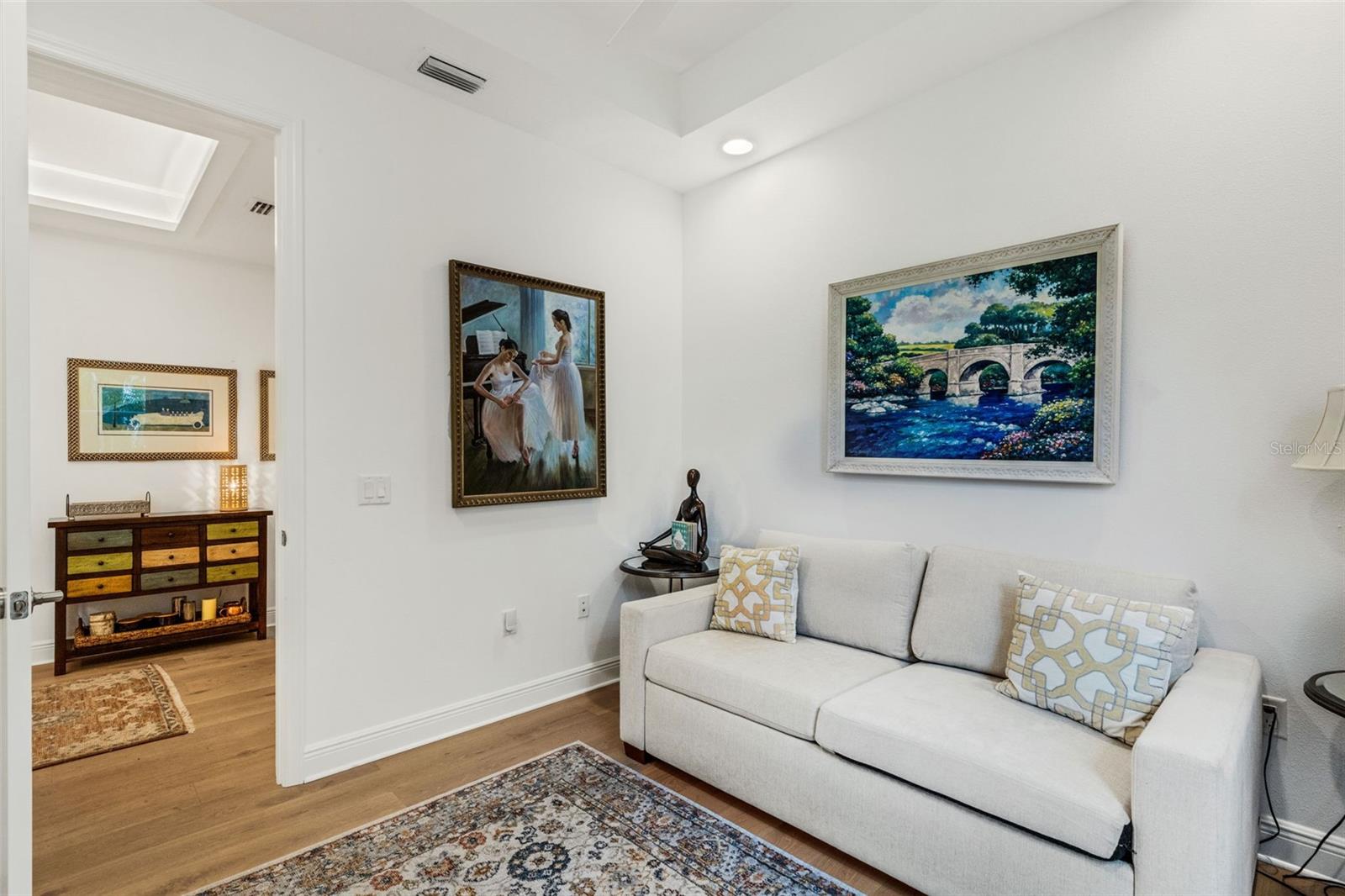 LAKEHOUSE COVE/WATERSIDE PH 1 - Residential