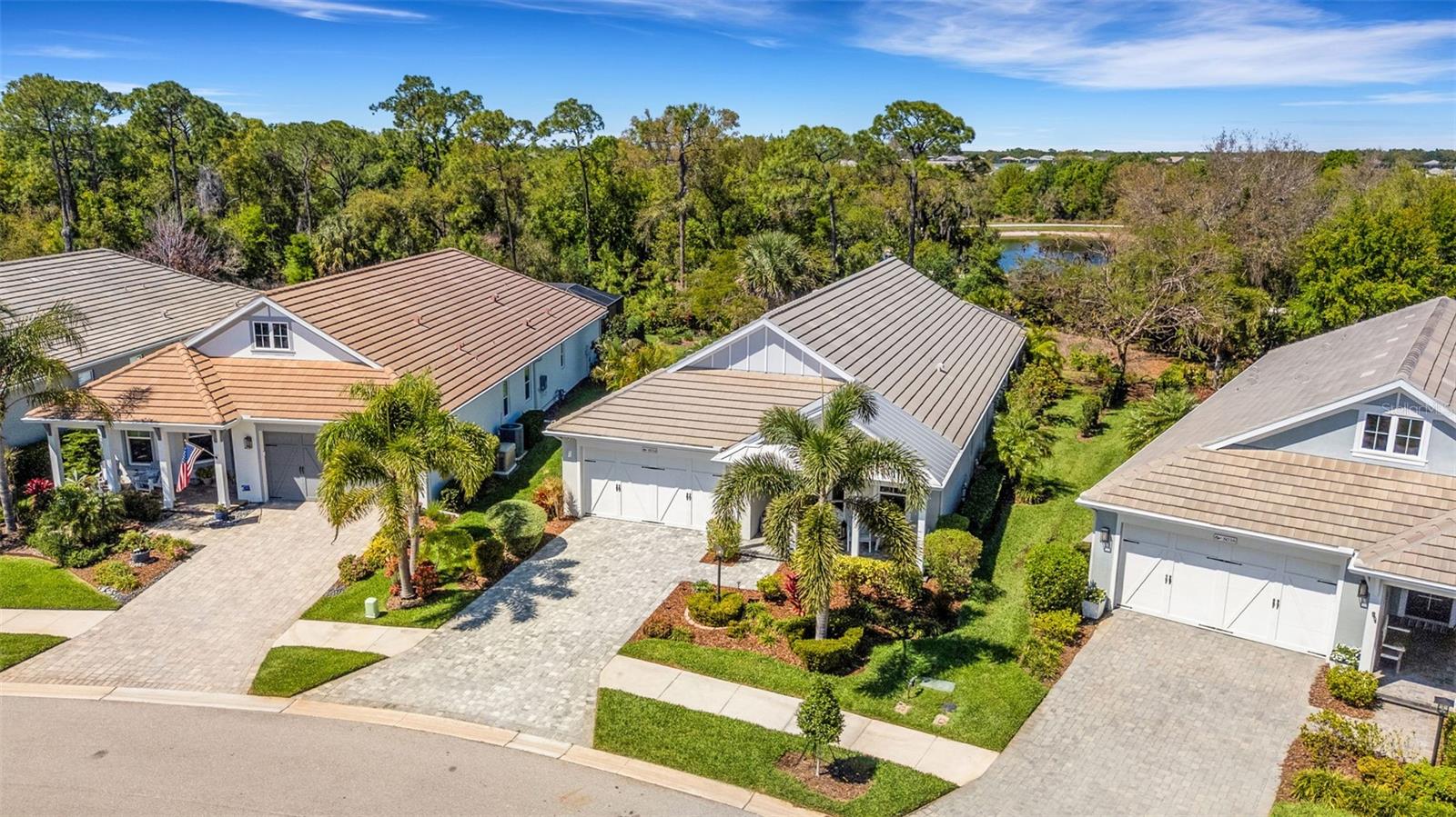 LAKEHOUSE COVE/WATERSIDE PH 1 - Residential