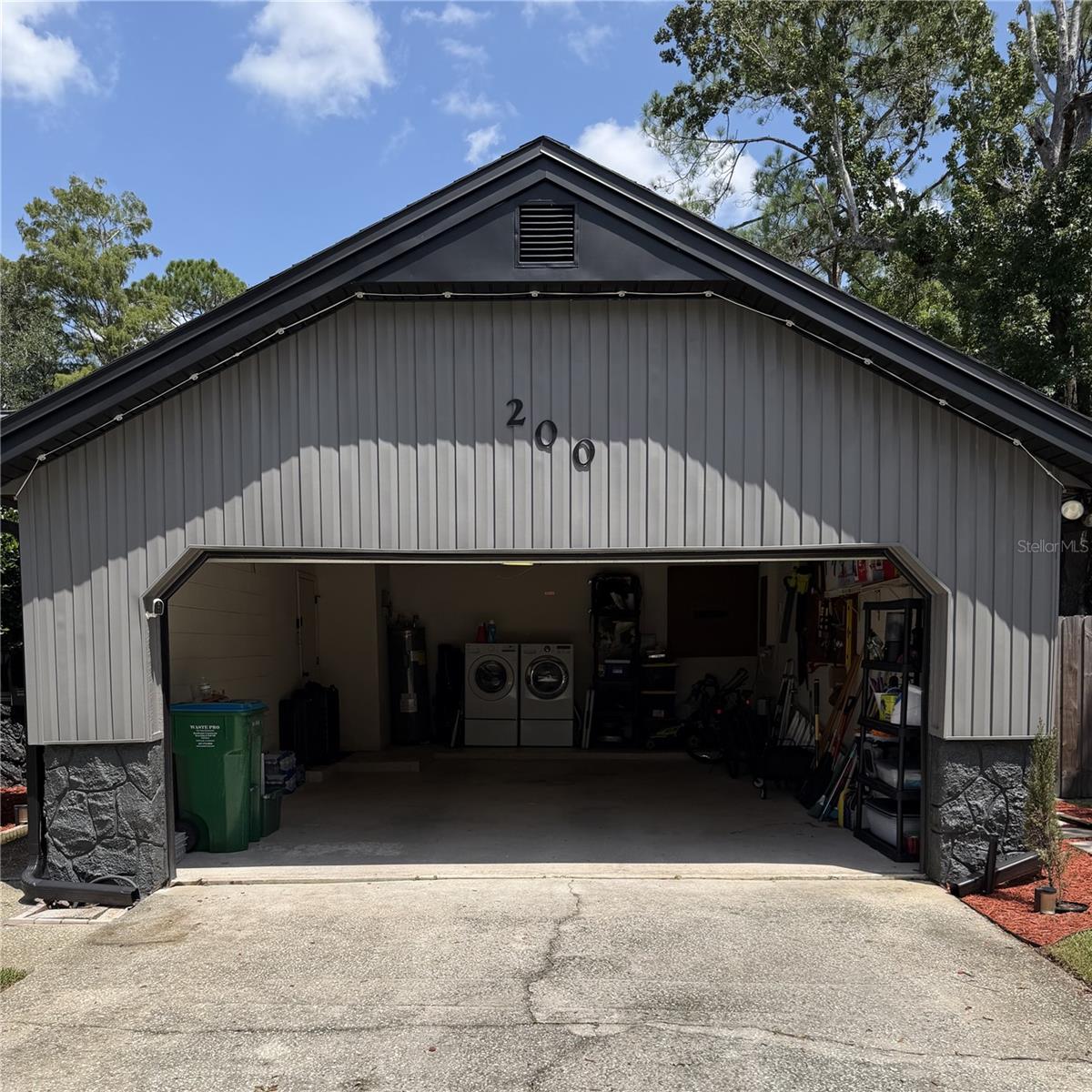 200 W PANAMA ROAD