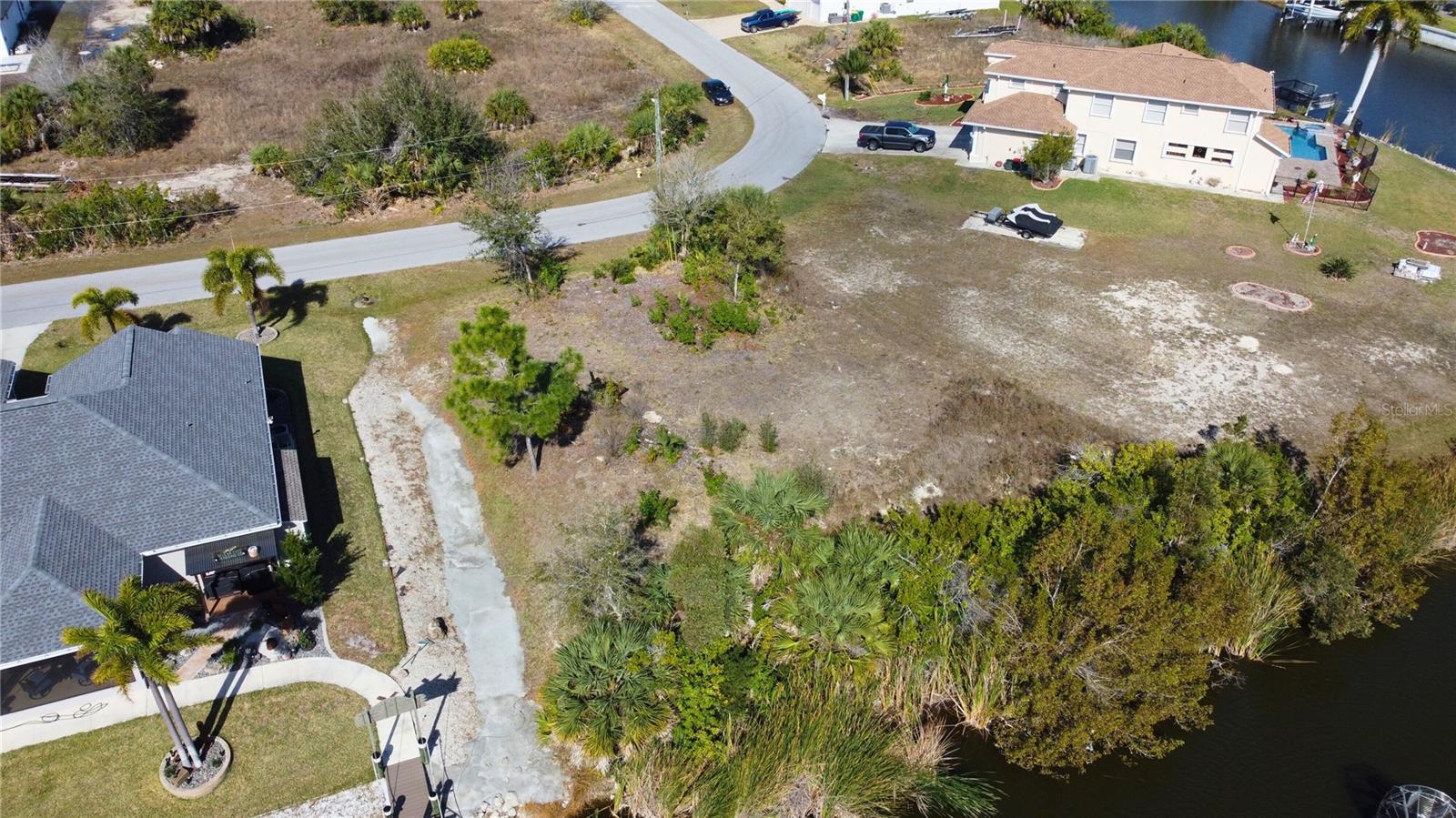 PORT CHARLOTTE SEC 081 - Land