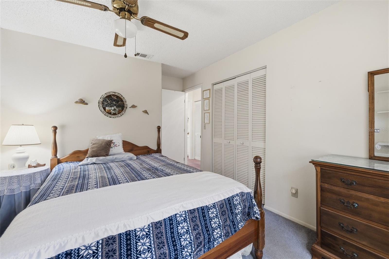 AUTUMN RUN - Residential