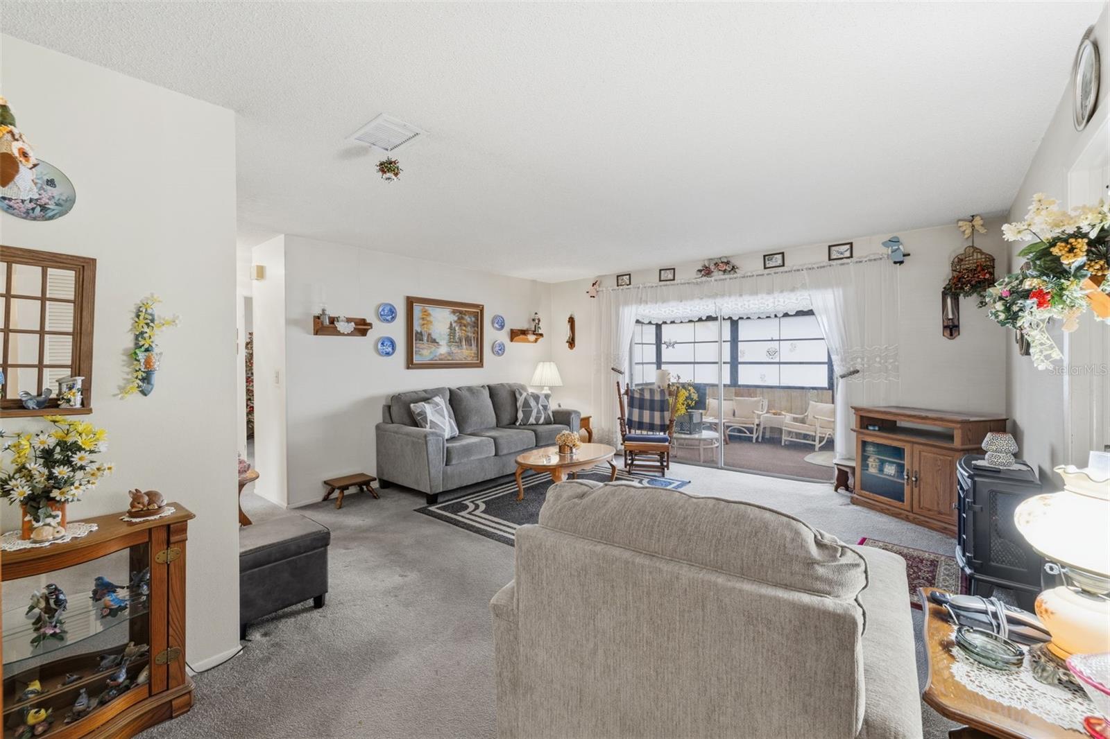 AUTUMN RUN - Residential